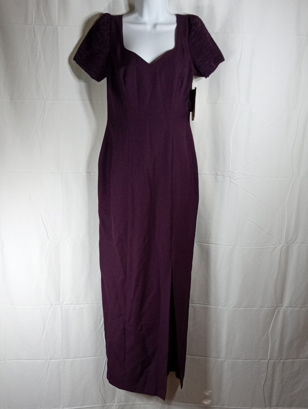 JCPenney Bridal Collection Grape Maxi Dress with Puff Sleeves Size 10 USA